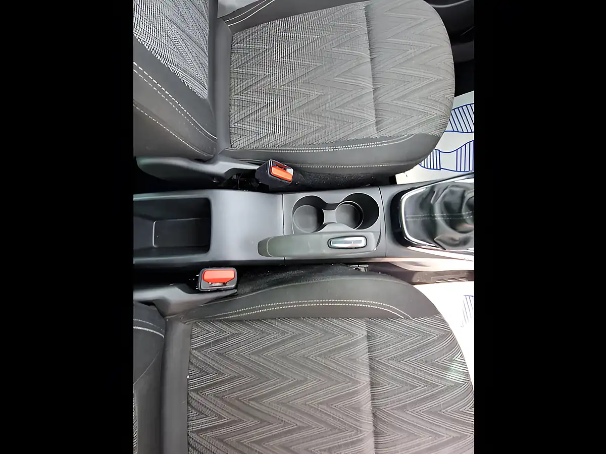 Used 2020 Vauxhall Crossland X Sri Nav Red - Interior and Exterior details 14