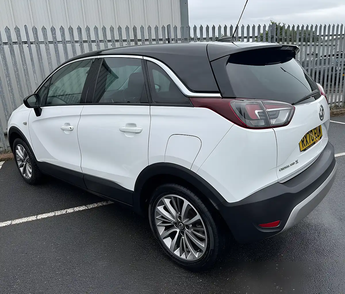 Used 2020 Vauxhall Crossland X Sri Nav White - Interior and Exterior details 5