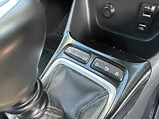 Used 2020 Vauxhall Crossland X Sri Nav White - Interior and Exterior details 12