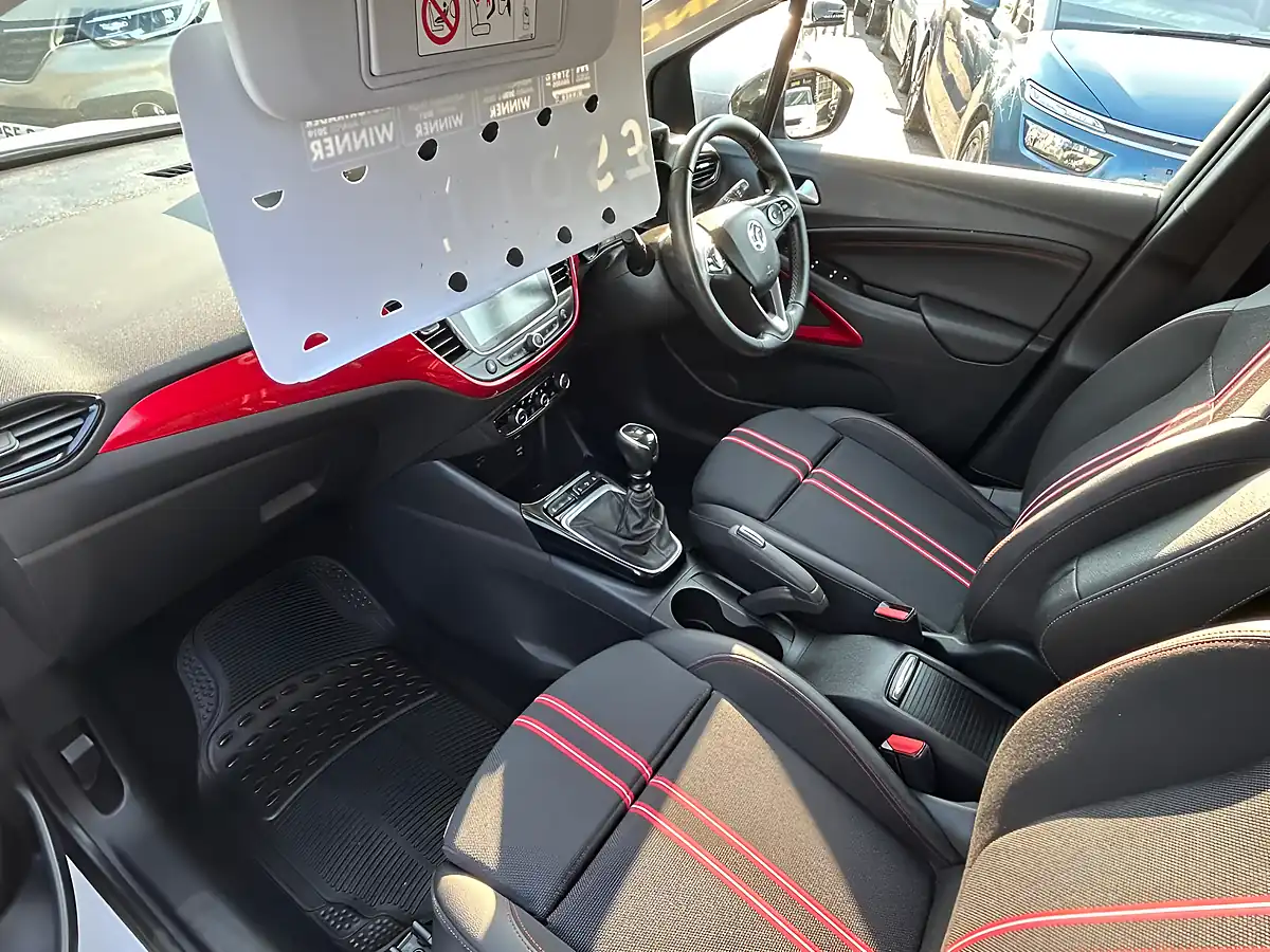 Used 2020 Vauxhall Crossland X Sri Nav White - Interior and Exterior details 16