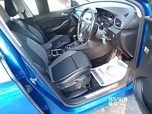 Used 2020 Vauxhall Grandland X Business Edition Blue - Interior and Exterior details 11