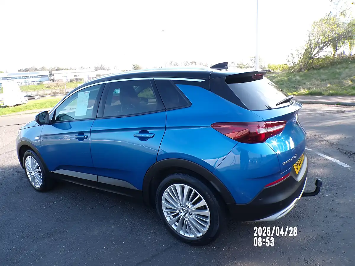 Used 2020 Vauxhall Grandland X Business Edition Blue - Interior and Exterior details 5
