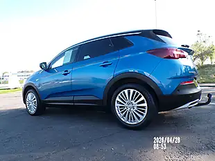 Used 2020 Vauxhall Grandland X Business Edition Blue - Interior and Exterior details 6