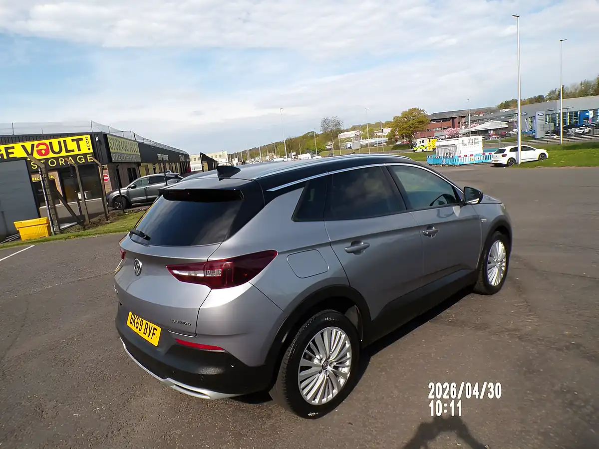 Used 2020 Vauxhall Grandland X Business Edition Grey - Interior and Exterior details 14
