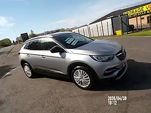 Used 2020 Vauxhall Grandland X Business Edition Grey - Interior and Exterior details 4