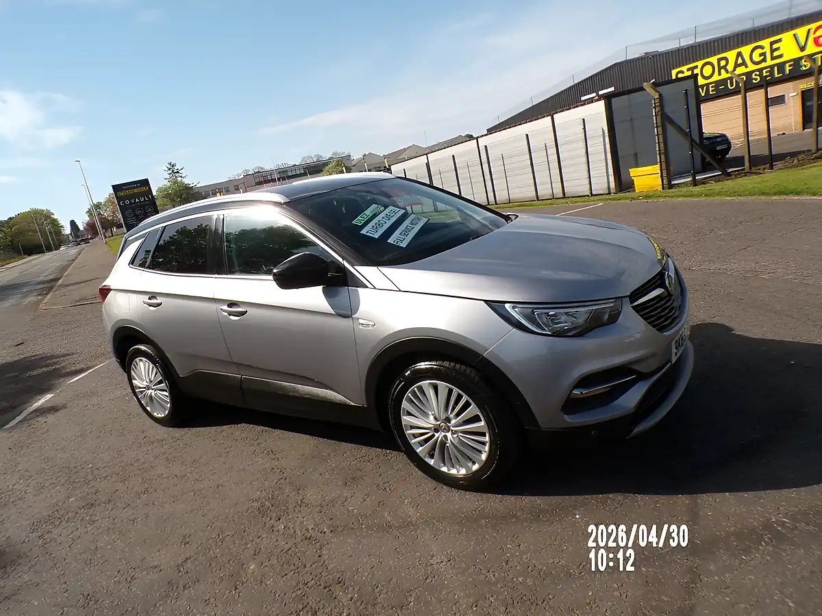 Used 2020 Vauxhall Grandland X Business Edition Grey - Interior and Exterior details 4
