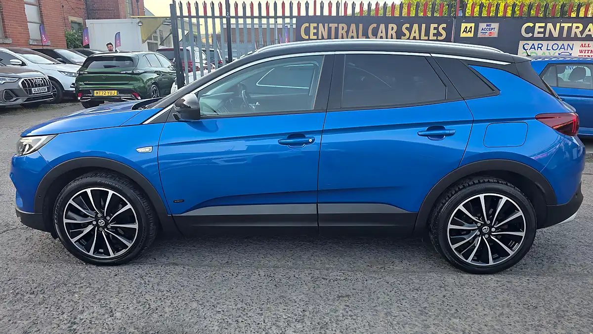 Used 2020 Vauxhall Grandland X Business Edition Nav Blue - Interior and Exterior details 11