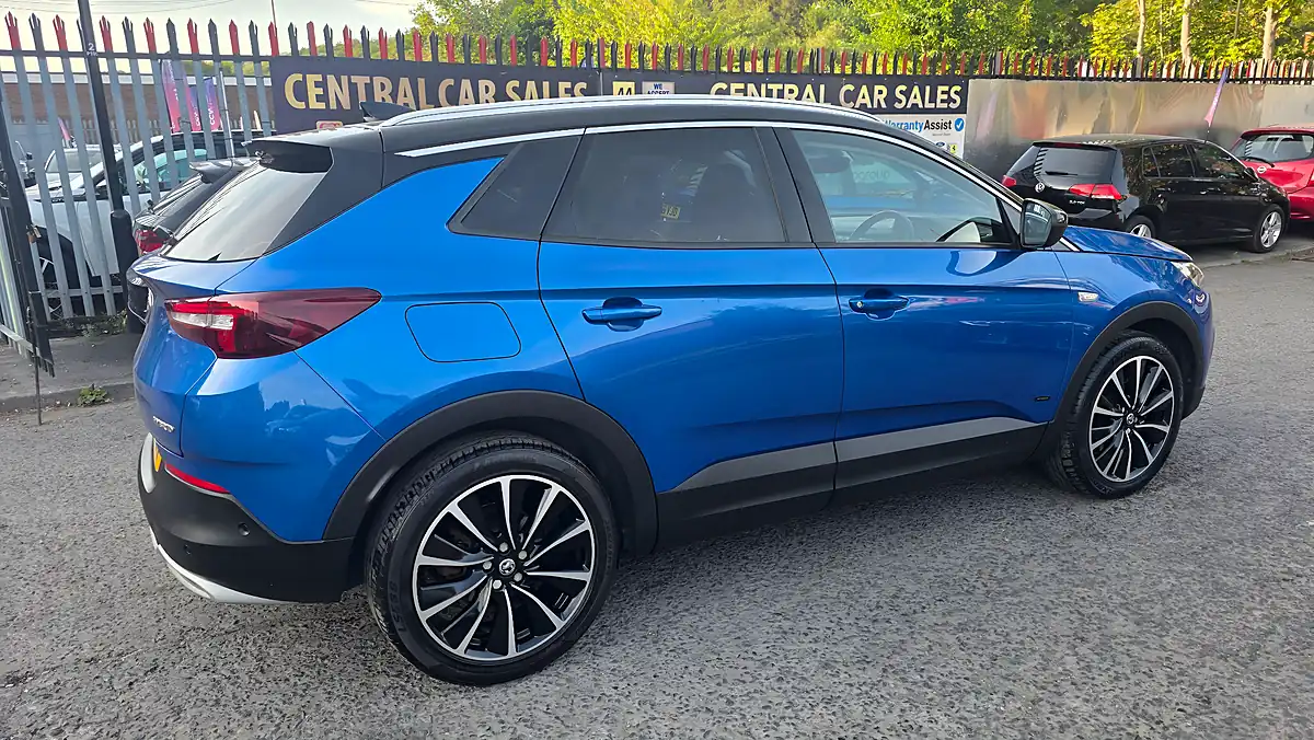 Used 2020 Vauxhall Grandland X Business Edition Nav Blue - Interior and Exterior details 9