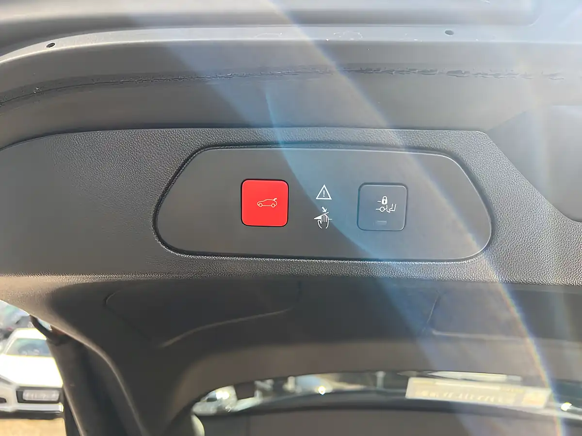 Used 2020 Vauxhall Grandland X Business Edition Nav Premium Grey - Interior and Exterior details 14