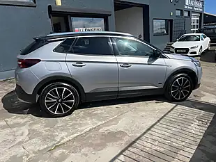 Used 2020 Vauxhall Grandland X Business Edition Nav Premium Grey - Interior and Exterior details 4