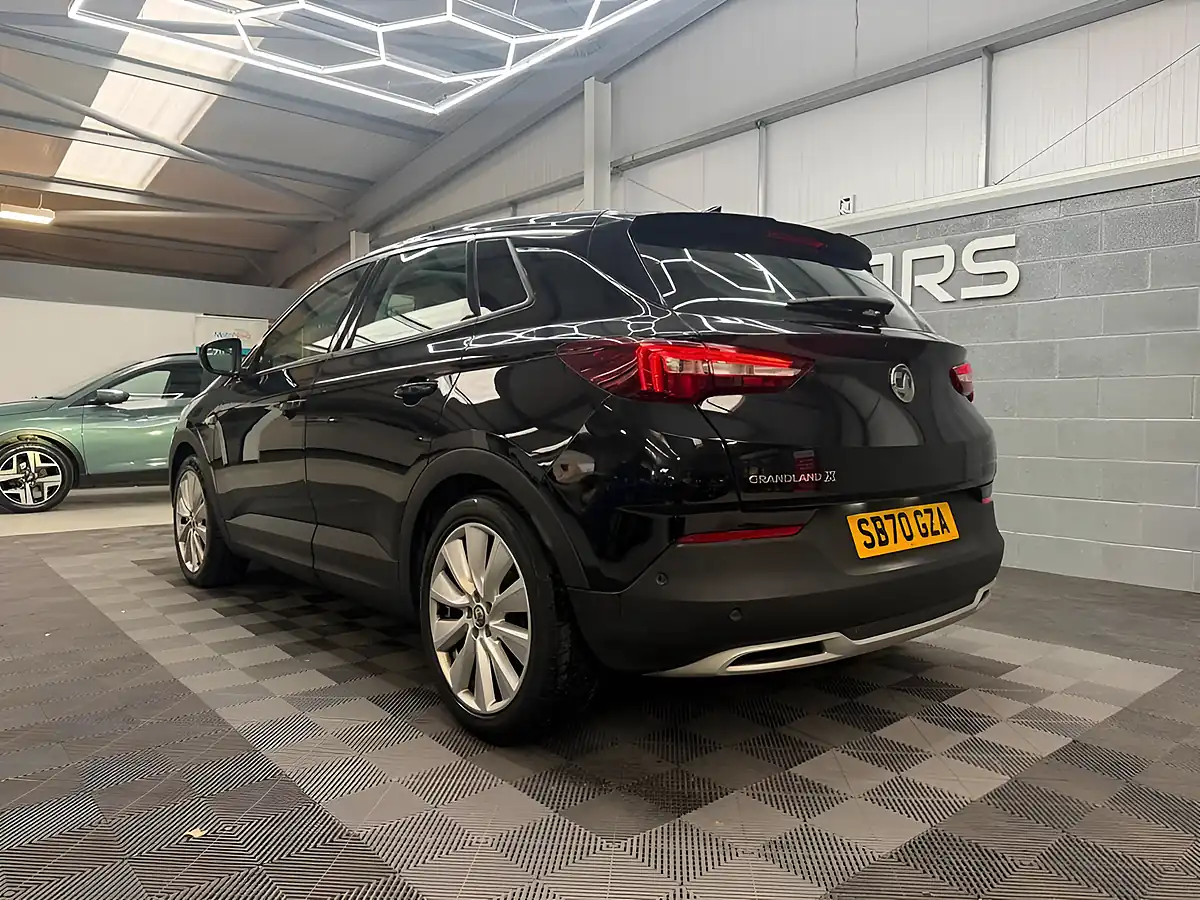 Used 2020 Vauxhall Grandland X Elite Nav Black - Interior and Exterior details 10