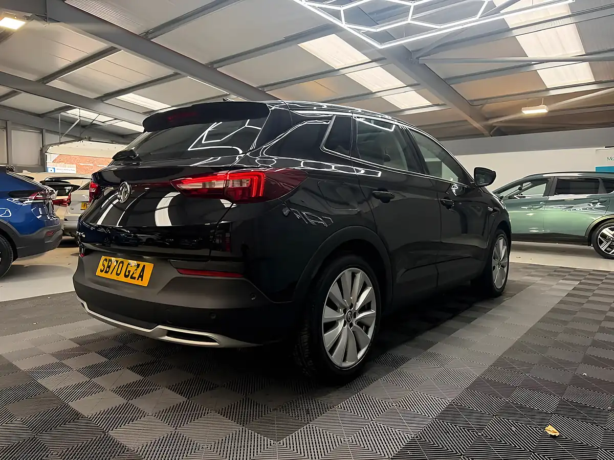 Used 2020 Vauxhall Grandland X Elite Nav Black - Interior and Exterior details 11