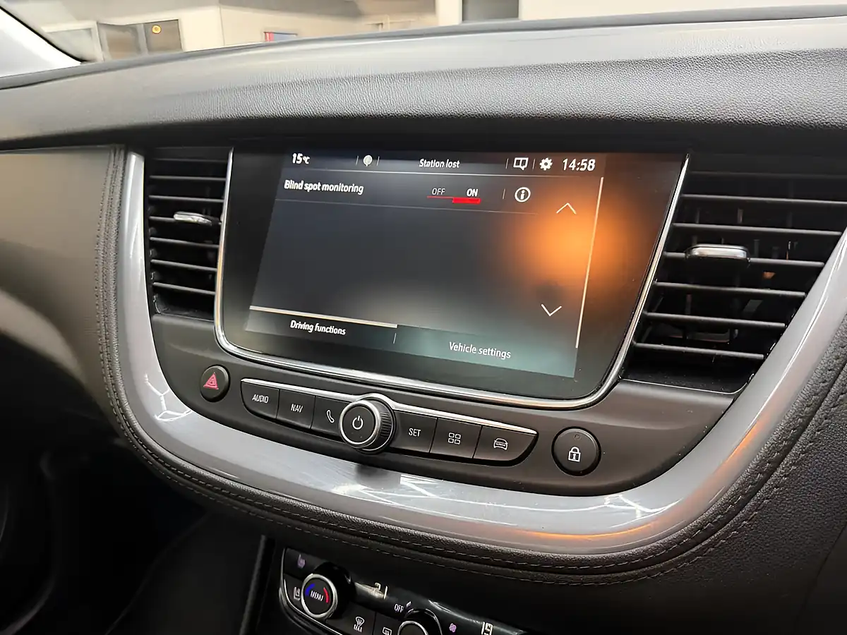 Used 2020 Vauxhall Grandland X Elite Nav Black - Interior and Exterior details 18