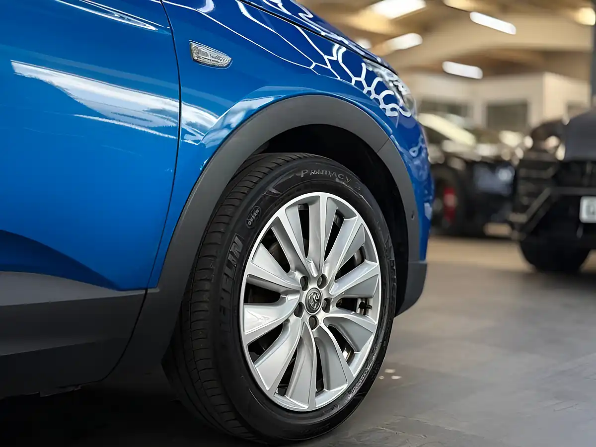 Used 2020 Vauxhall Grandland X Elite Nav Blue - Interior and Exterior details 8
