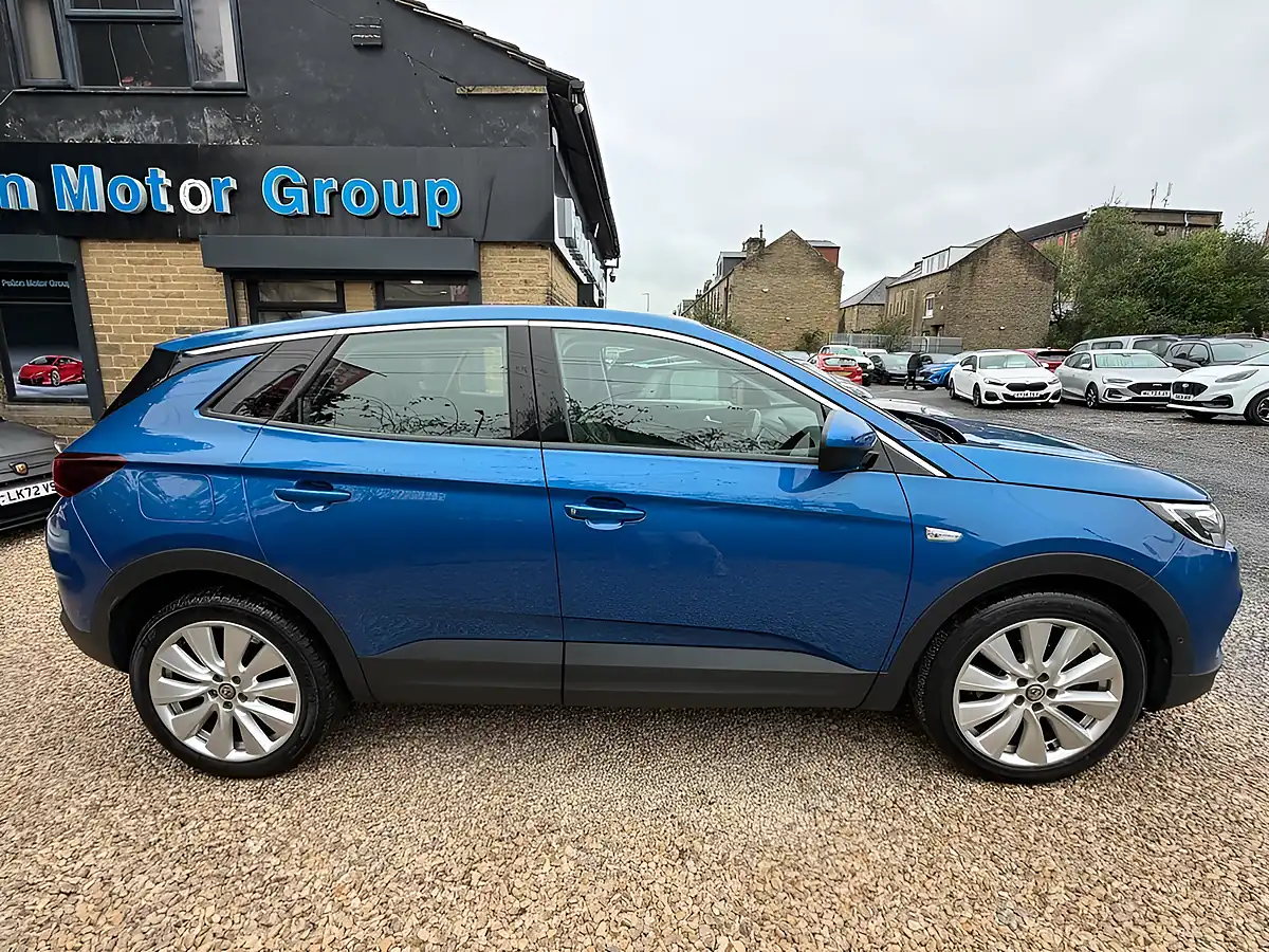 Used 2020 Vauxhall Grandland X Elite Nav Blue - Interior and Exterior details 8