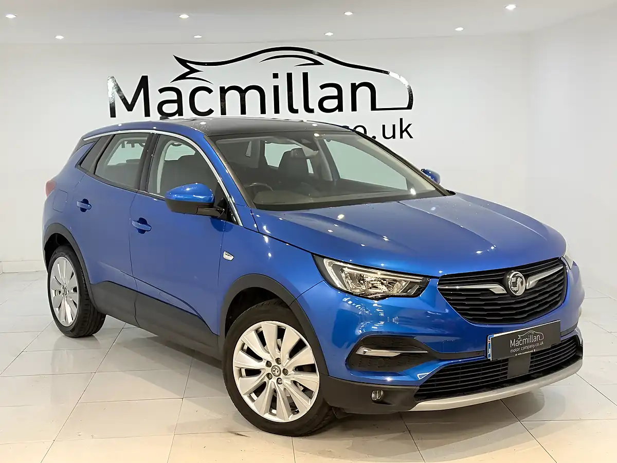 Used 2020 Vauxhall Grandland X Elite Nav Blue - Front View