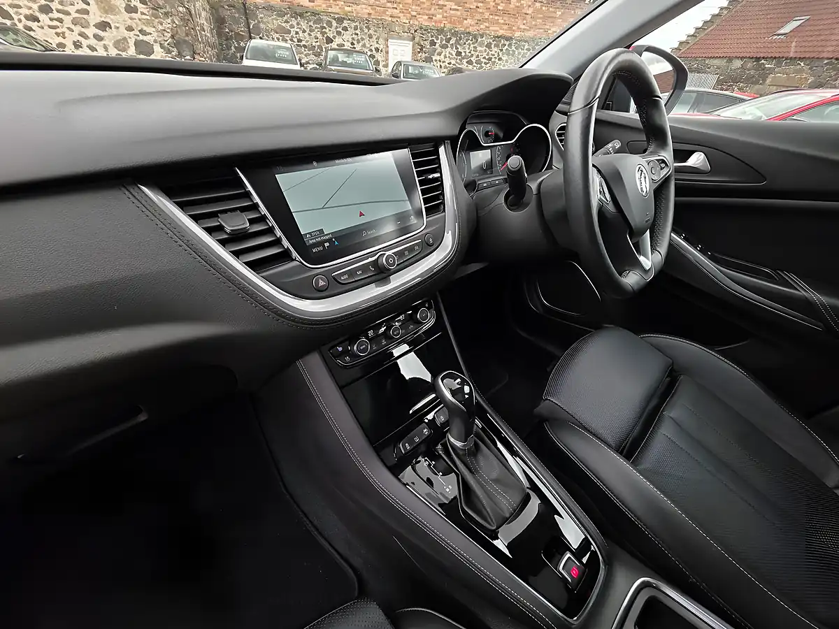 Used 2020 Vauxhall Grandland X Elite Nav Dark Ruby Red Metallic - Interior and Exterior details 11