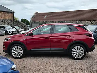 Used 2020 Vauxhall Grandland X Elite Nav Dark Ruby Red Metallic - Interior and Exterior details 14