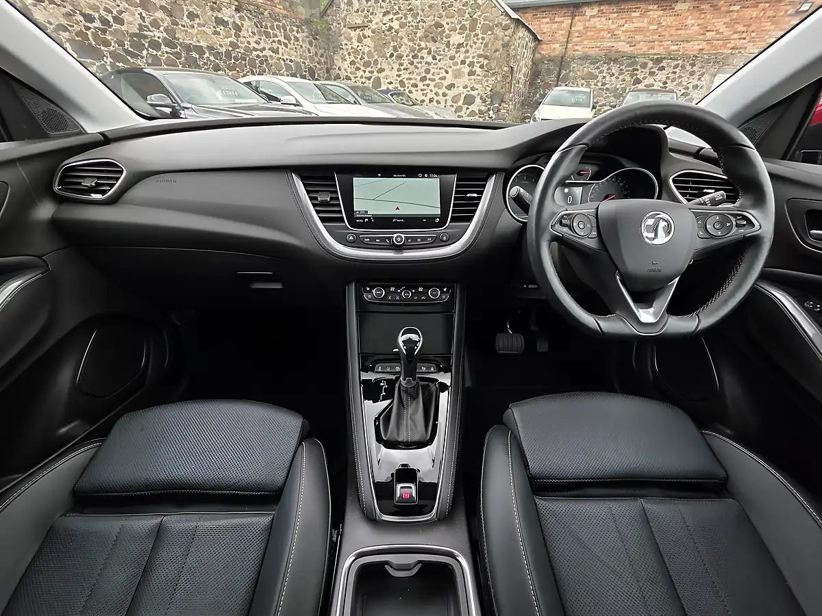 Used 2020 Vauxhall Grandland X Elite Nav Dark Ruby Red Metallic - Interior and Exterior details 7