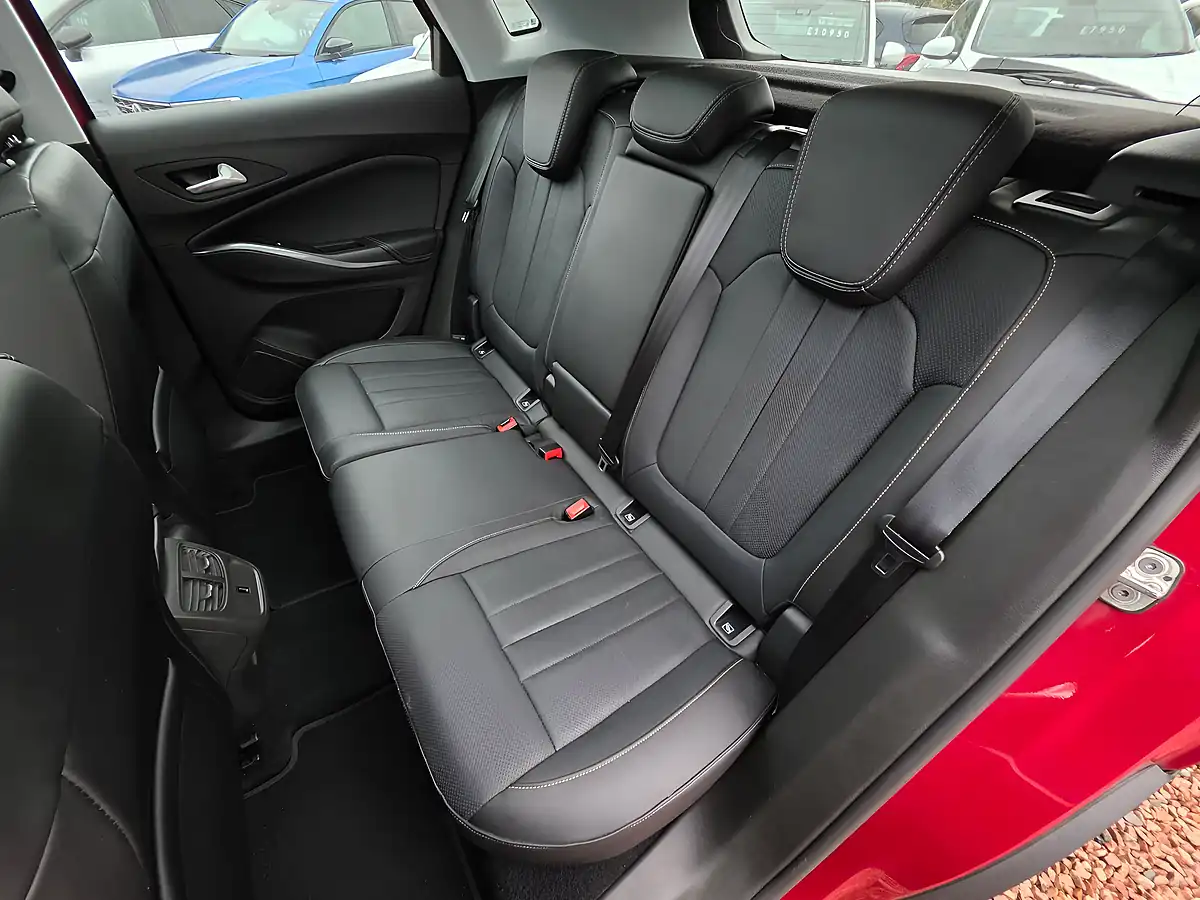 Used 2020 Vauxhall Grandland X Elite Nav Dark Ruby Red Metallic - Interior and Exterior details 12