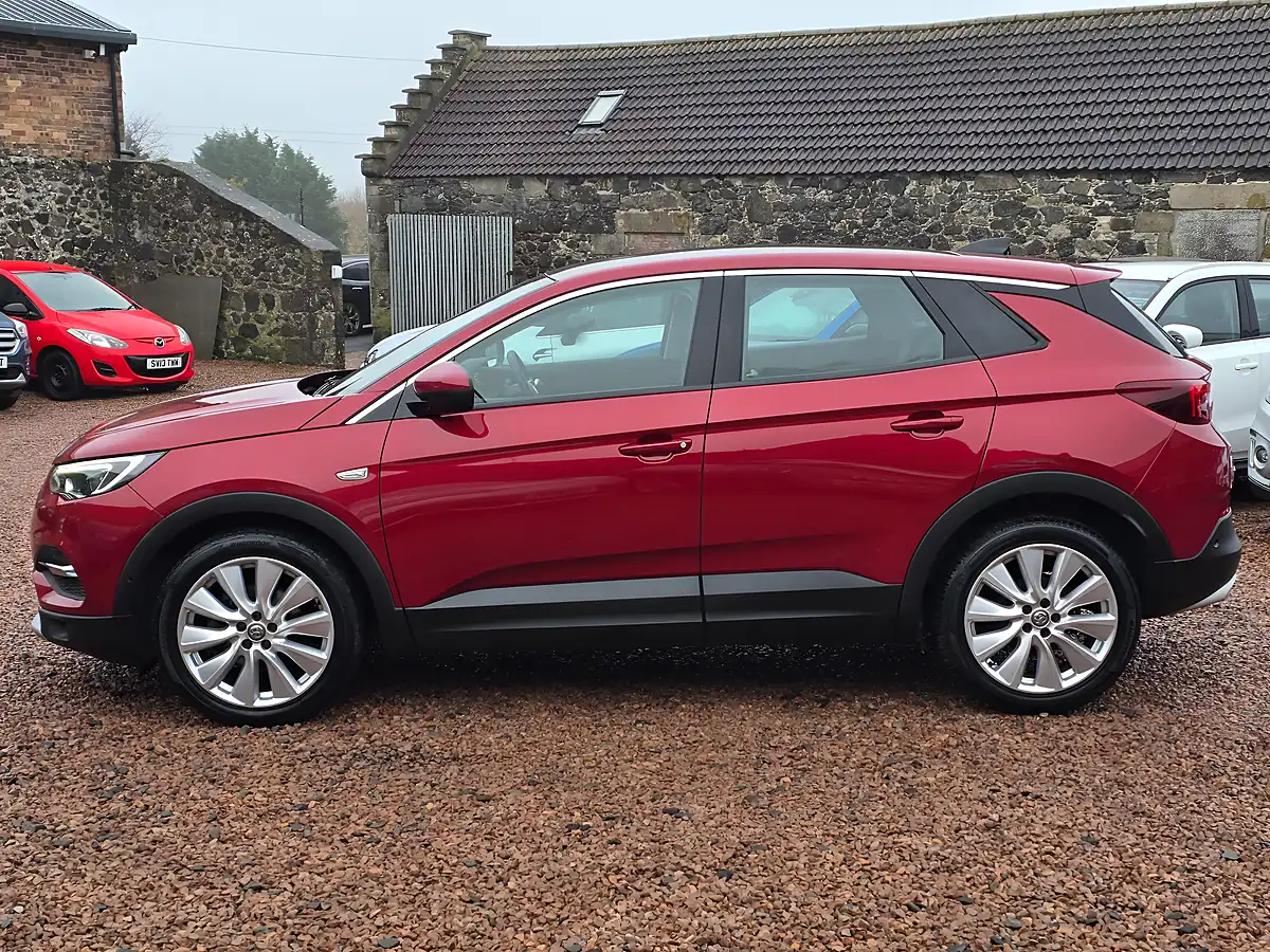 Used 2020 Vauxhall Grandland X Elite Nav Dark Ruby Red Metallic - Interior and Exterior details 14