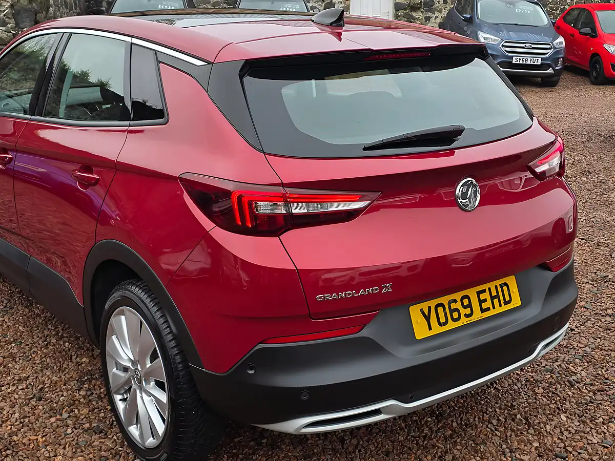 Used 2020 Vauxhall Grandland X Elite Nav Dark Ruby Red Metallic - Interior and Exterior details 17