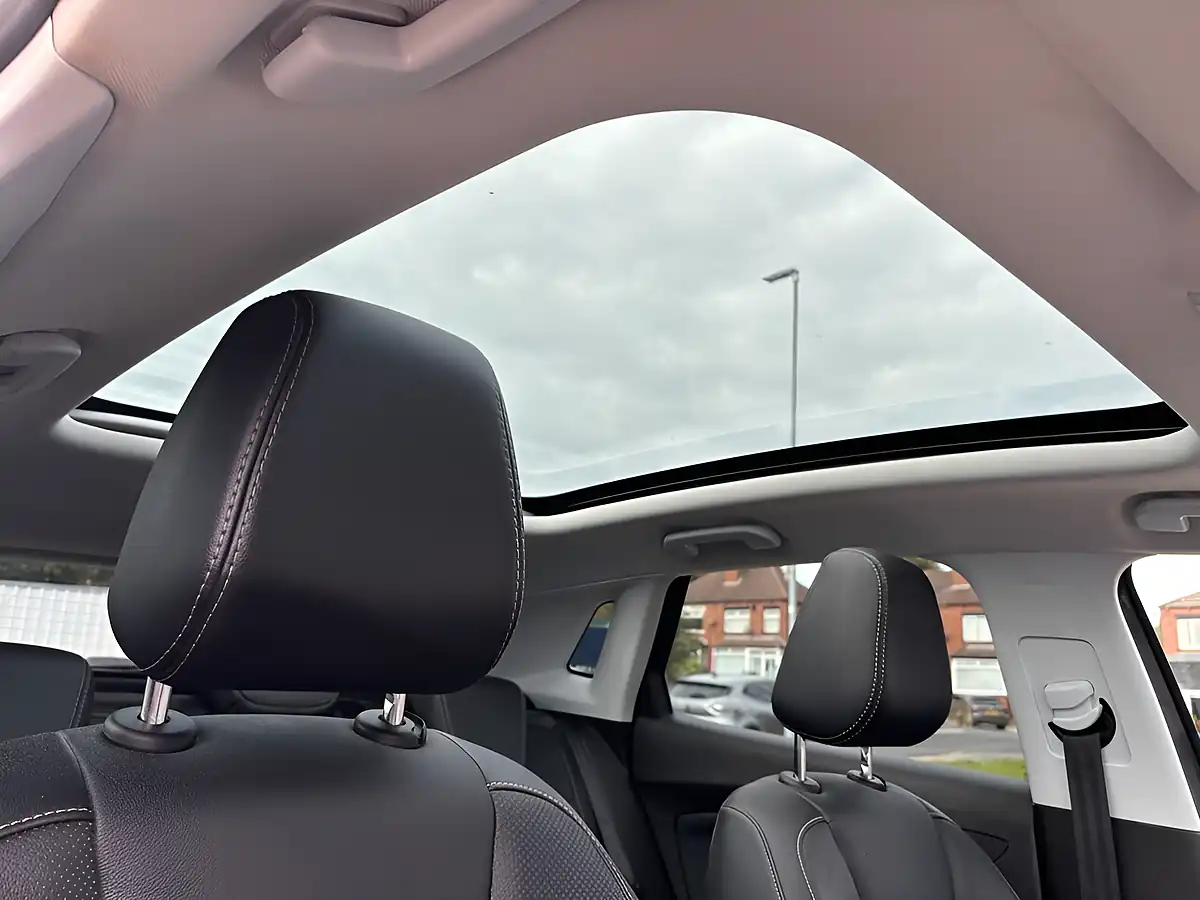 Used 2020 Vauxhall Grandland X Elite Nav Grey - Interior and Exterior details 12