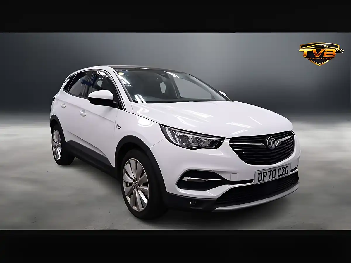 Used 2020 Vauxhall Grandland X Elite Nav Pearl White - Front View