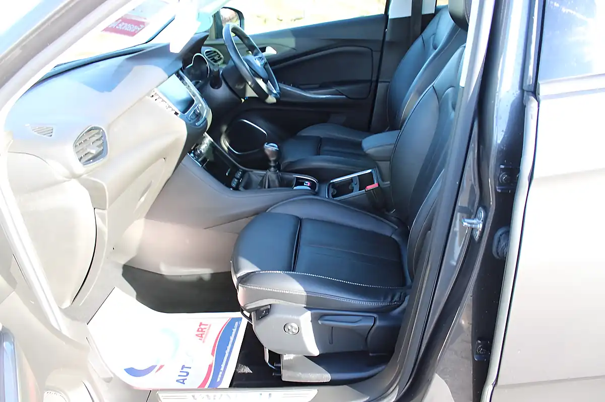 Used 2020 Vauxhall Grandland X Elite X Nav Edition Moonstone Grey Metallic - Interior and Exterior details 8