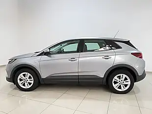 Used 2020 Vauxhall Grandland X Se Grey - Interior and Exterior details 5