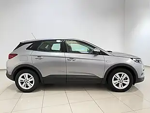 Used 2020 Vauxhall Grandland X Se Grey - Interior and Exterior details 9
