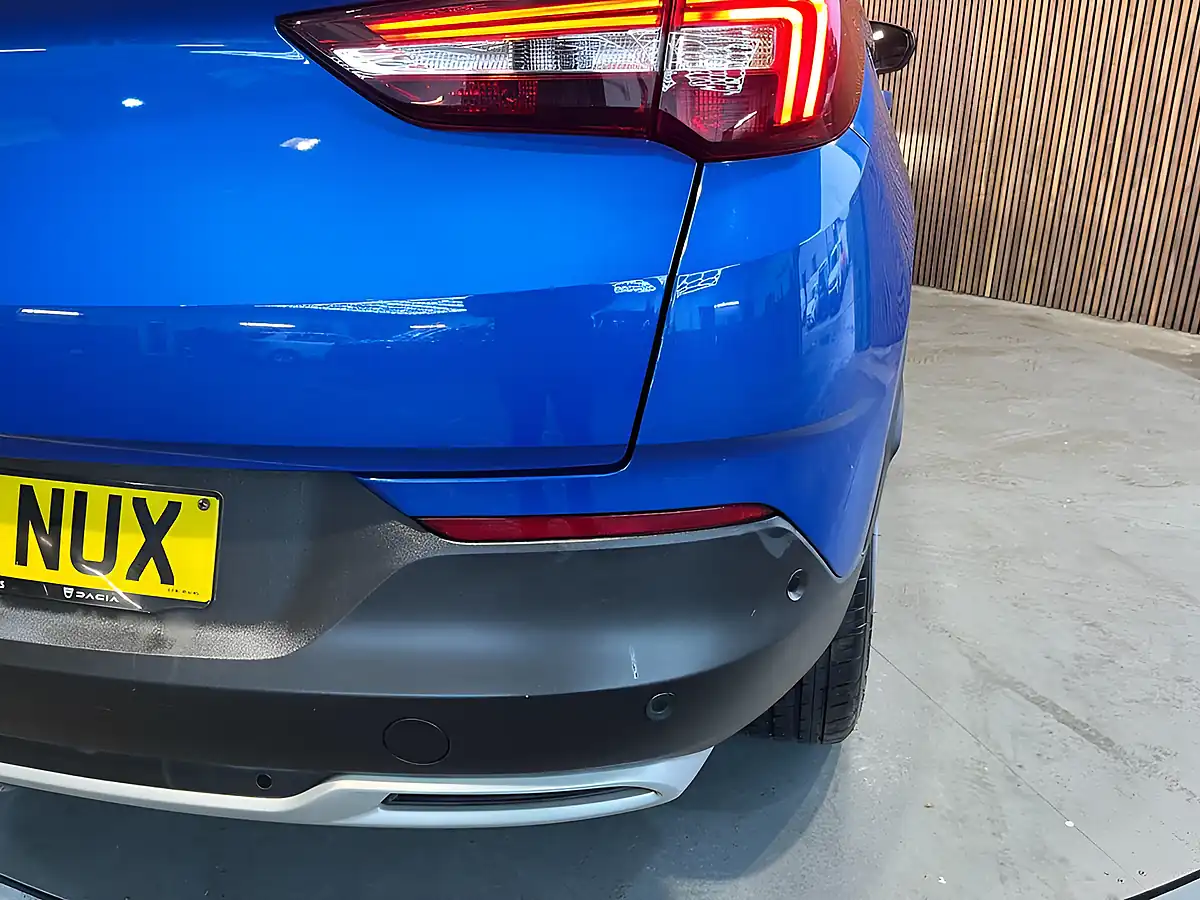 Used 2020 Vauxhall Grandland X Se Premium Blue - Interior and Exterior details 17