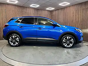 Used 2020 Vauxhall Grandland X Se Premium Blue - Interior and Exterior details 19