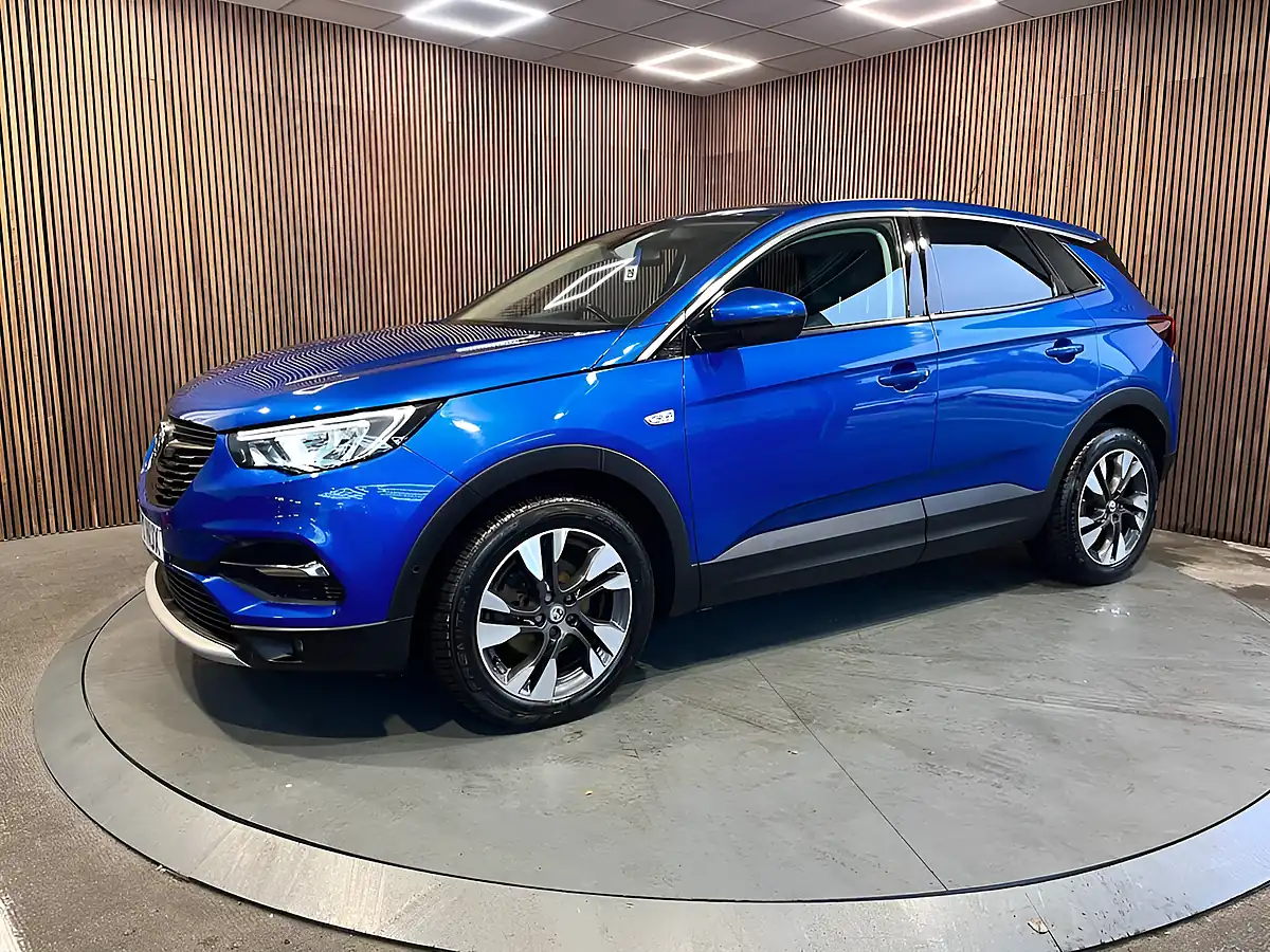 Used 2020 Vauxhall Grandland X Se Premium Blue - Interior and Exterior details 3