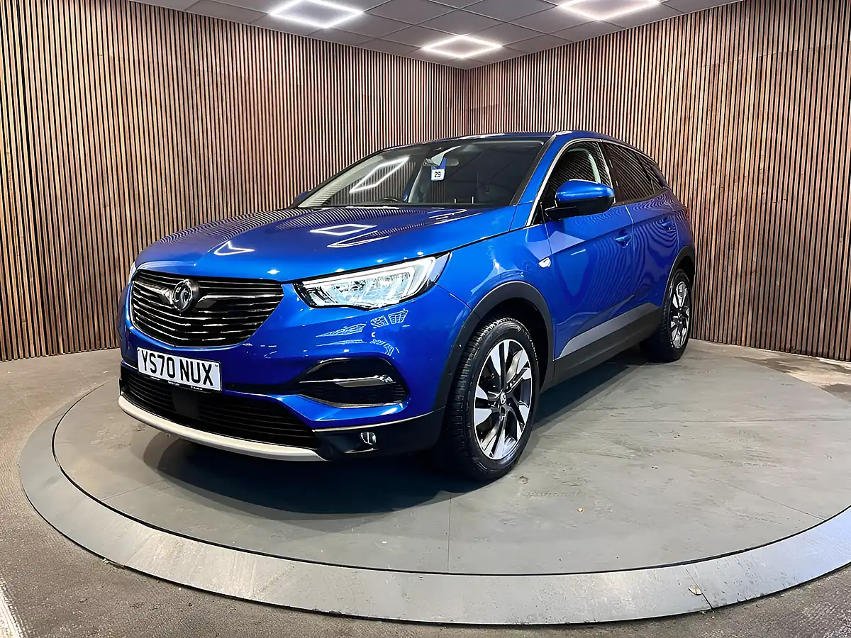 Used 2020 Vauxhall Grandland X Se Premium Blue - Interior and Exterior details 9