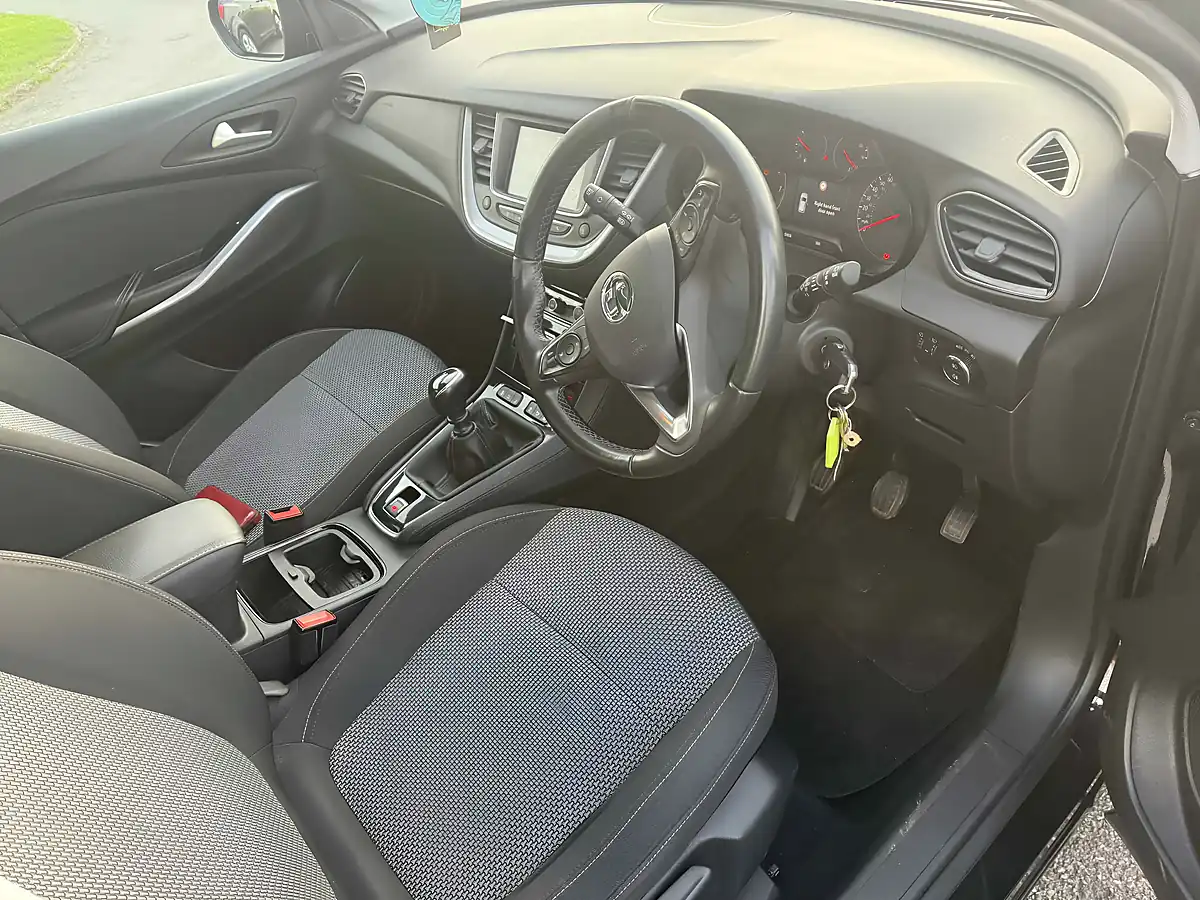 Used 2020 Vauxhall Grandland X Se Premium - Interior and Exterior details 19
