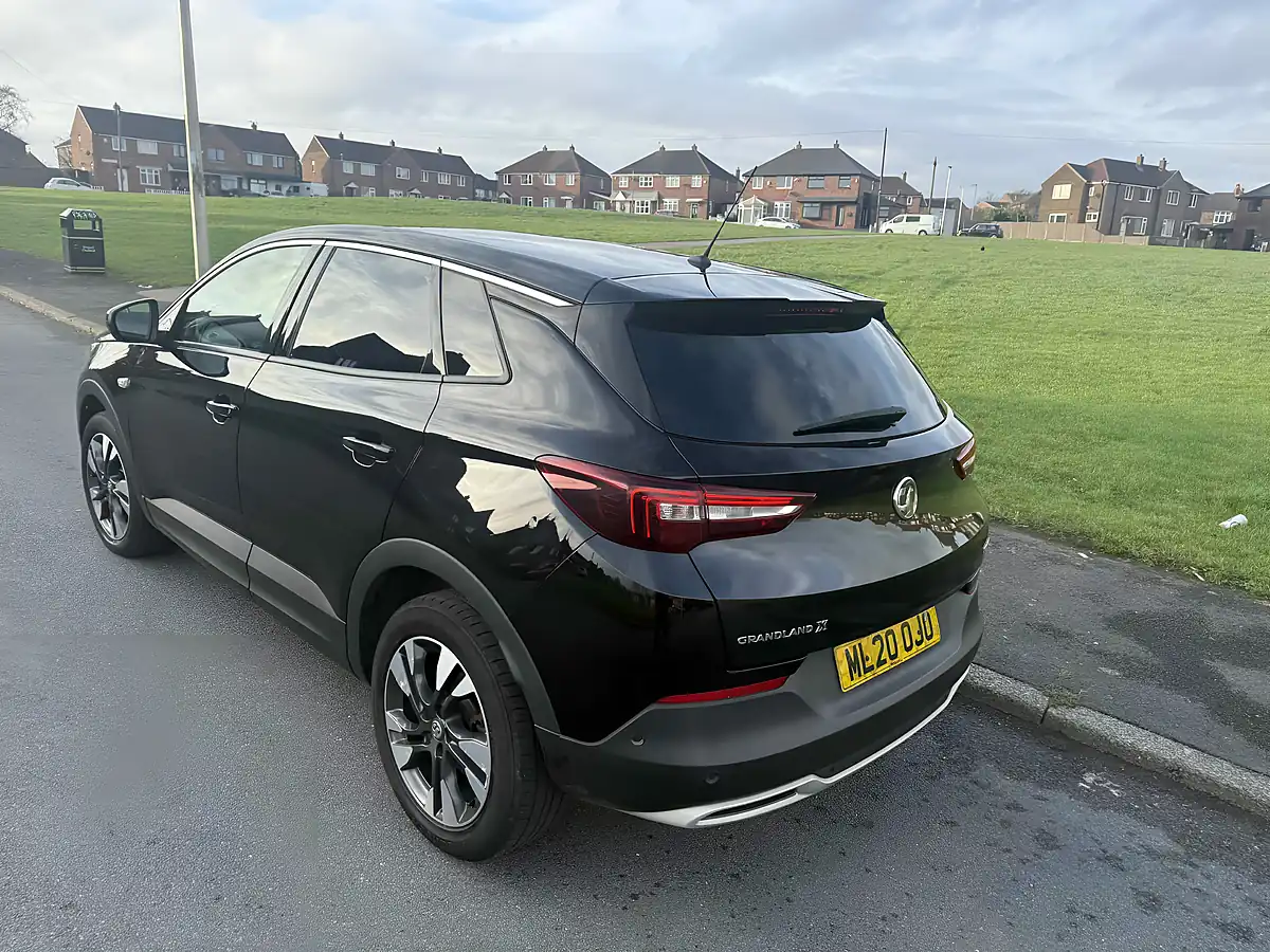 Used 2020 Vauxhall Grandland X Se Premium - Interior and Exterior details 4