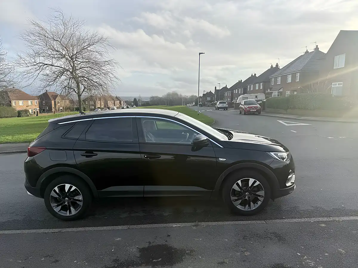 Used 2020 Vauxhall Grandland X Se Premium - Interior and Exterior details 7