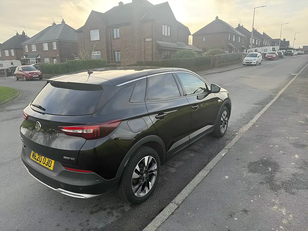 Used 2020 Vauxhall Grandland X Se Premium - Interior and Exterior details 9