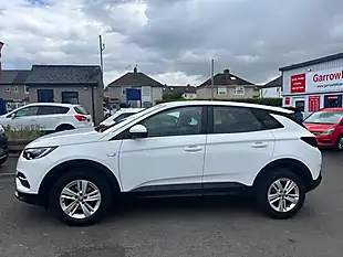 Used 2020 Vauxhall Grandland X Se White - Interior and Exterior details 4