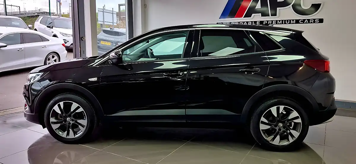 Used 2020 Vauxhall Grandland X Sri Nav Black - Interior and Exterior details 2