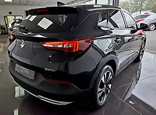 Used 2020 Vauxhall Grandland X Sri Nav Black - Interior and Exterior details 5