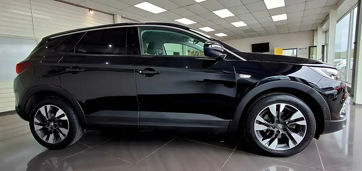 Used 2020 Vauxhall Grandland X Sri Nav Black - Interior and Exterior details 6