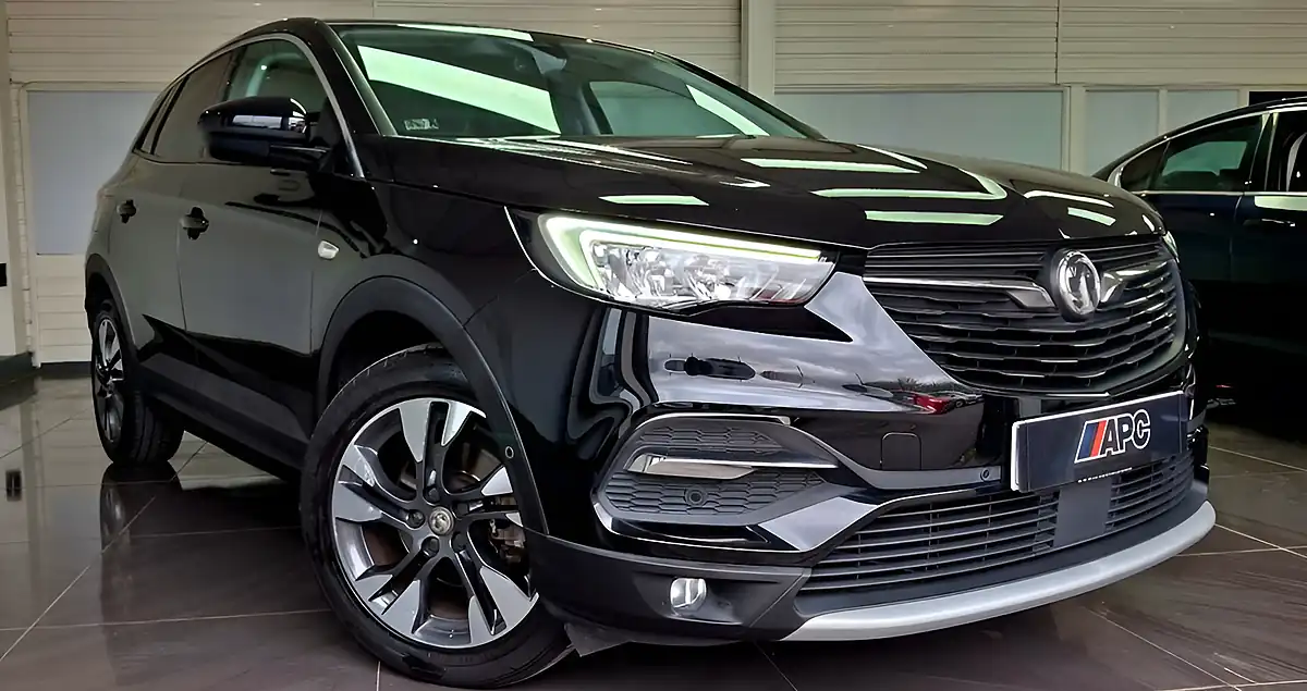 Used 2020 Vauxhall Grandland X Sri Nav Black - Interior and Exterior details 9