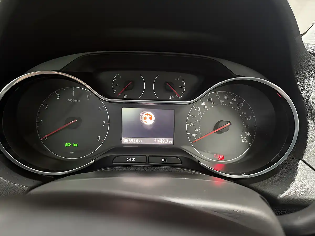 Used 2020 Vauxhall Grandland X Sri Nav Black - Interior and Exterior details 14