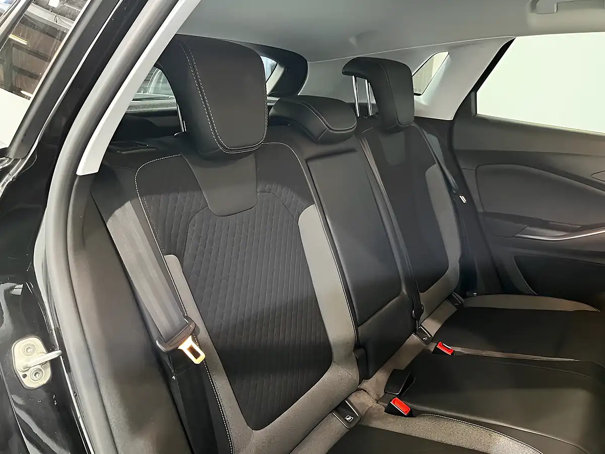 Used 2020 Vauxhall Grandland X Sri Nav Black - Interior and Exterior details 14