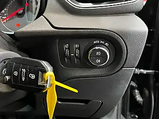 Used 2020 Vauxhall Grandland X Sri Nav Black - Interior and Exterior details 20