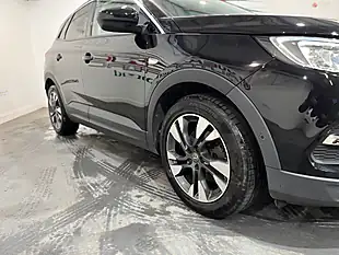 Used 2020 Vauxhall Grandland X Sri Nav Black - Interior and Exterior details 9
