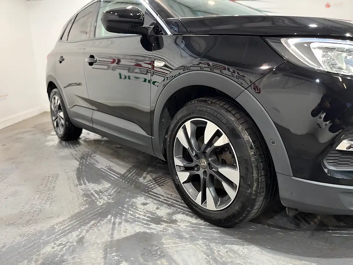 Used 2020 Vauxhall Grandland X Sri Nav Black - Interior and Exterior details 9