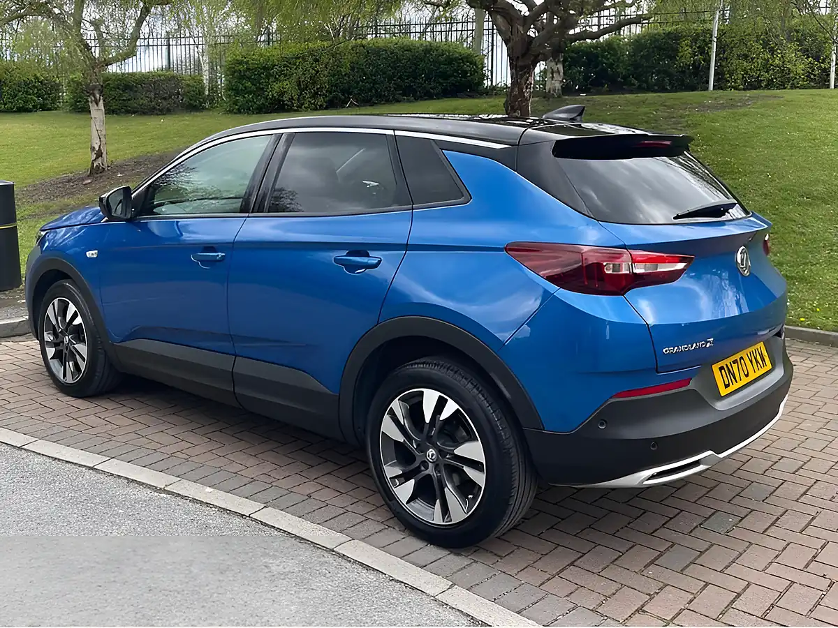 Used 2020 Vauxhall Grandland X Sri Nav Blue - Interior and Exterior details 10